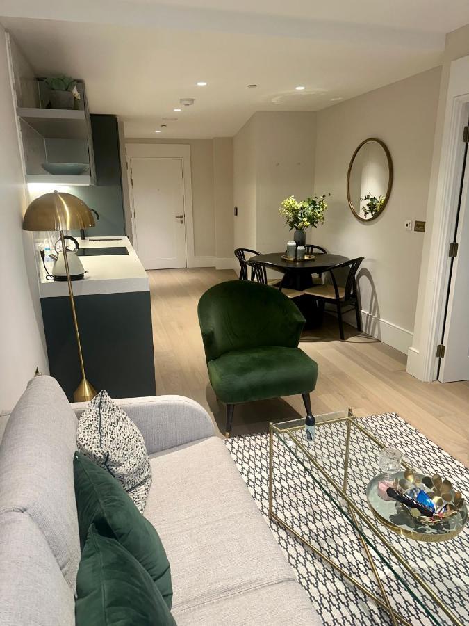 Godson Luxury One Bed Apartment Лондон Екстериор снимка